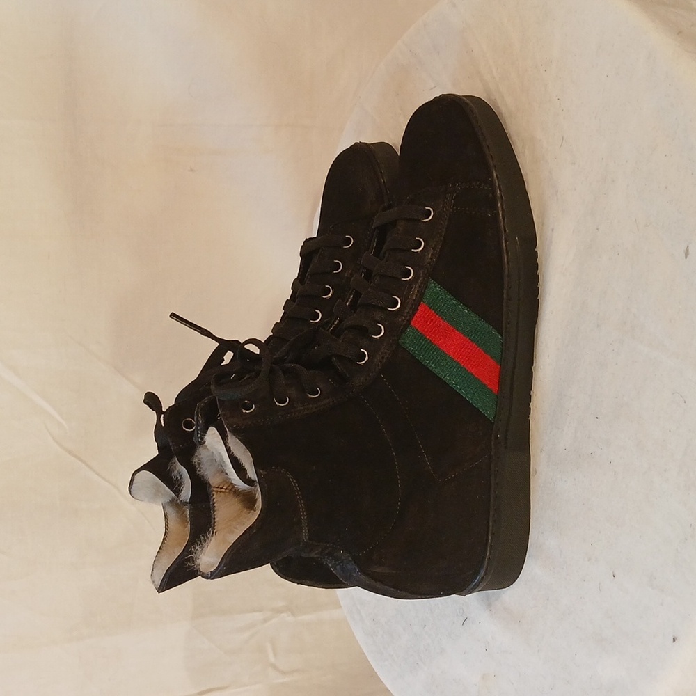 🔥 🔥 Like New Gucci Black Suede & Fur High Top Booties - Picture 5 of 16